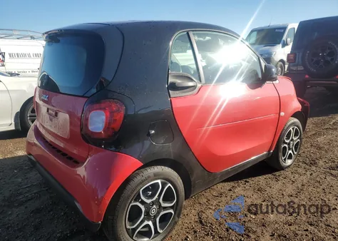 2016 Smart Fortwo z USA, uszkodzony, nr VIN WMEFJ5DA3GK066971